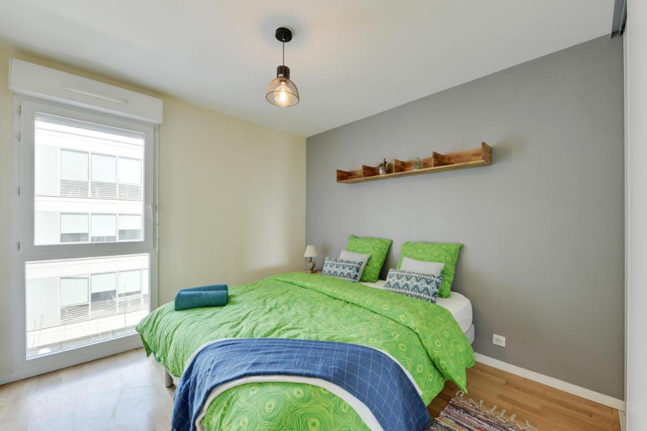 Chic Apart With Great View Of Paris Apartment Сен Дени Екстериор снимка